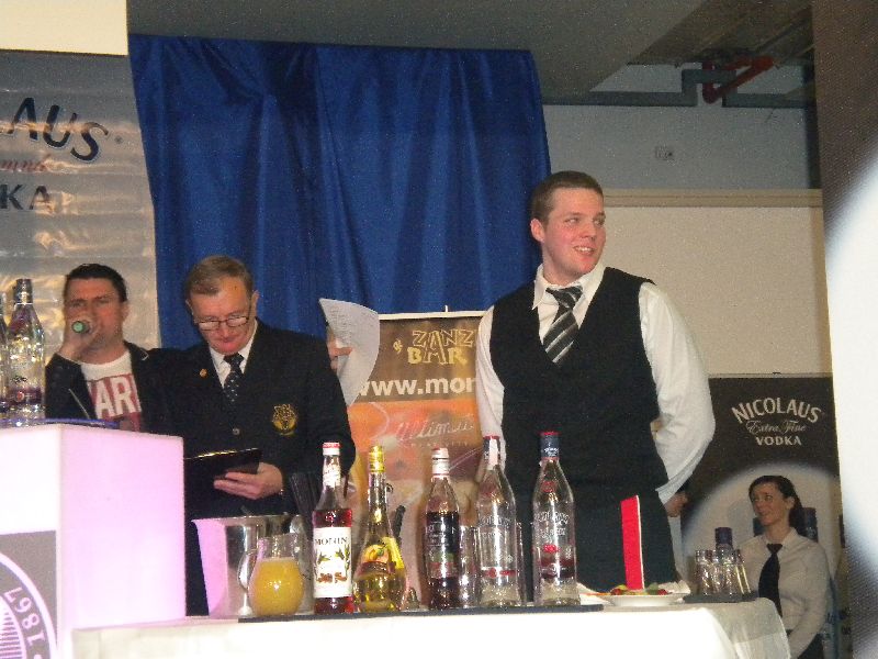sútaž 027